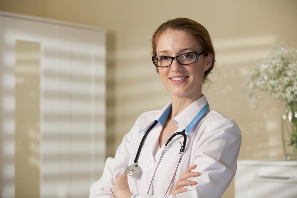 shutterstock_247056346 femme docteur